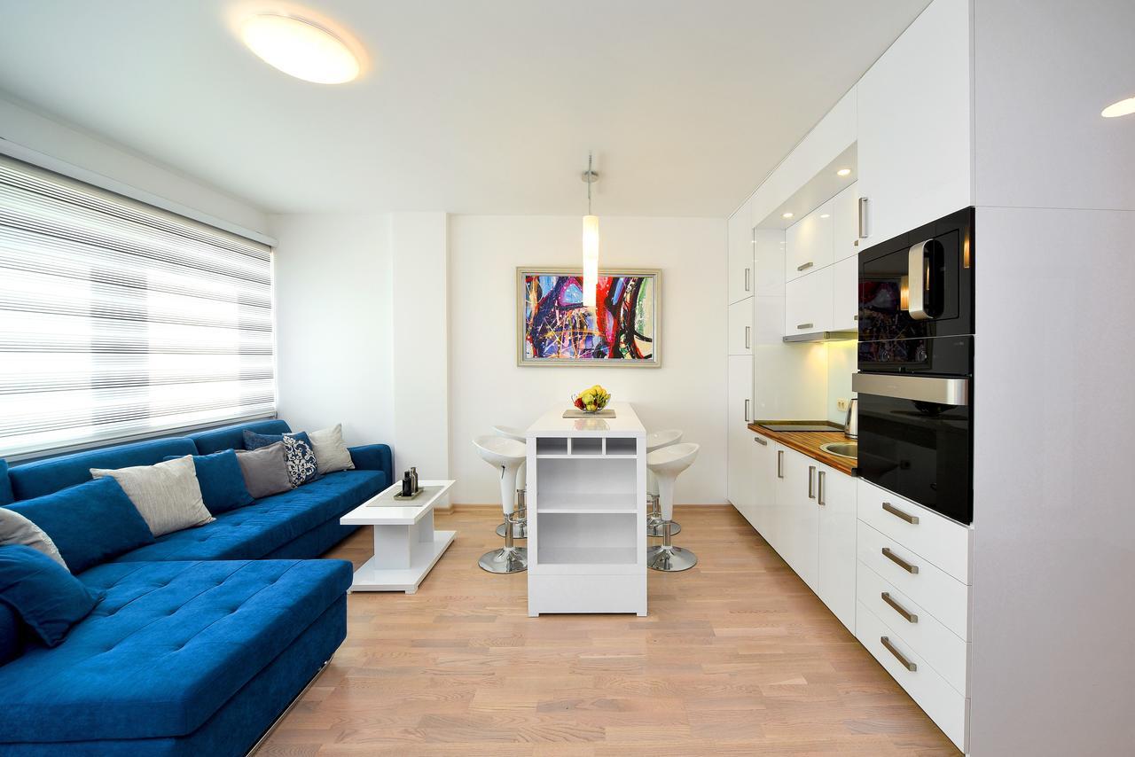 Lux Beach Apartment Budva Dış mekan fotoğraf