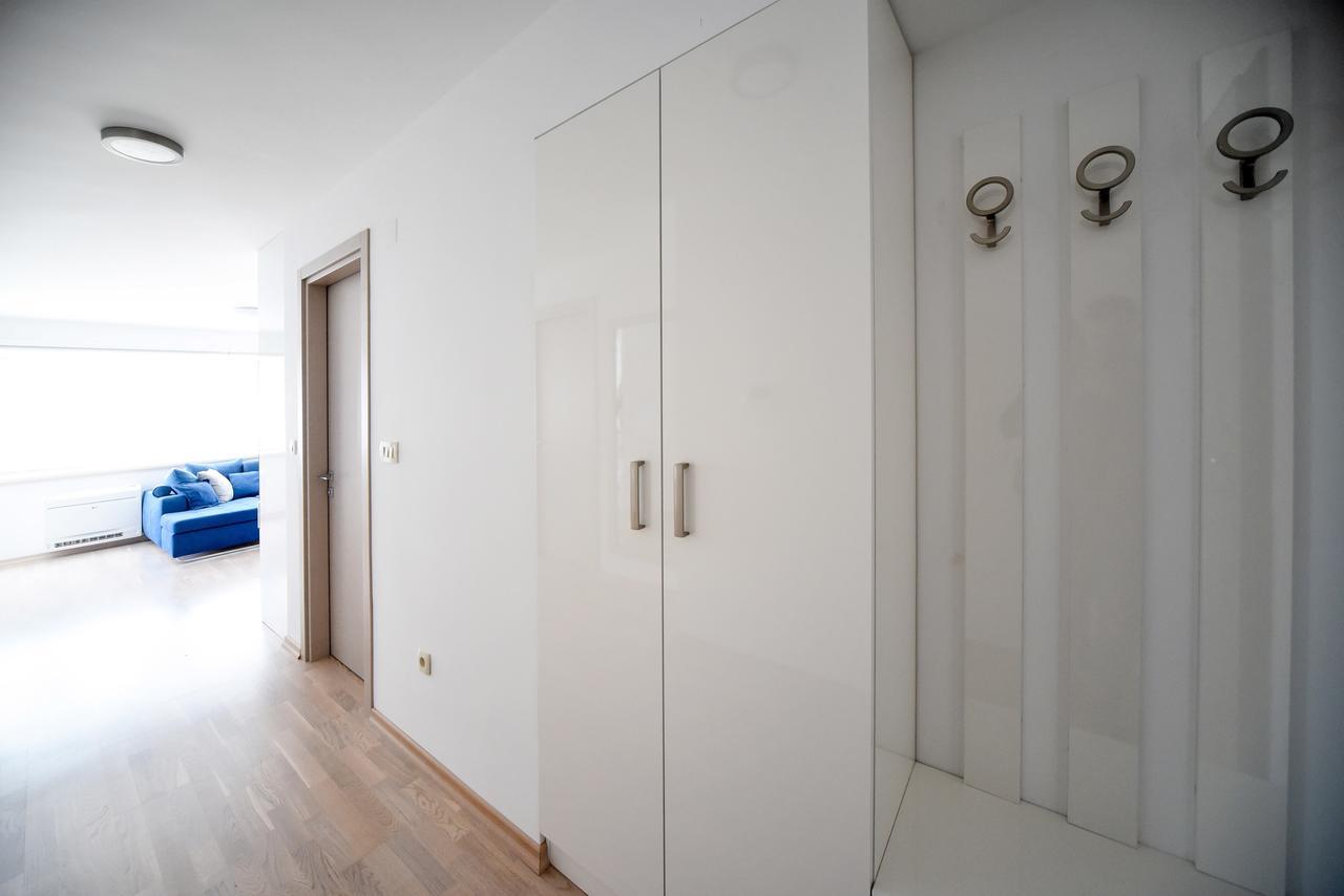Lux Beach Apartment Budva Dış mekan fotoğraf