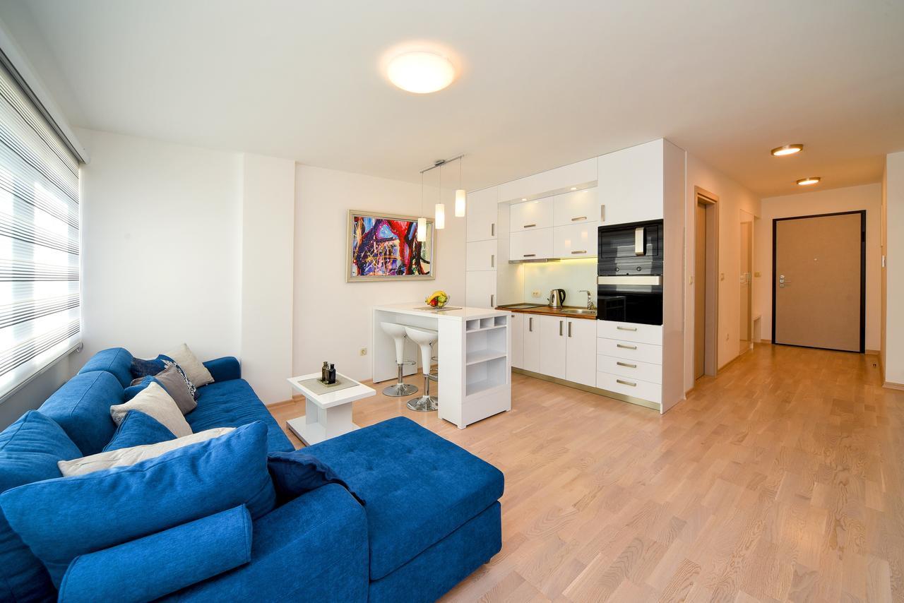 Lux Beach Apartment Budva Dış mekan fotoğraf