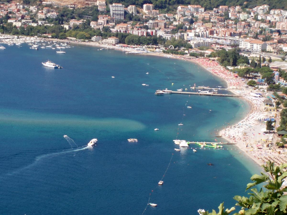 Lux Beach Apartment Budva Dış mekan fotoğraf